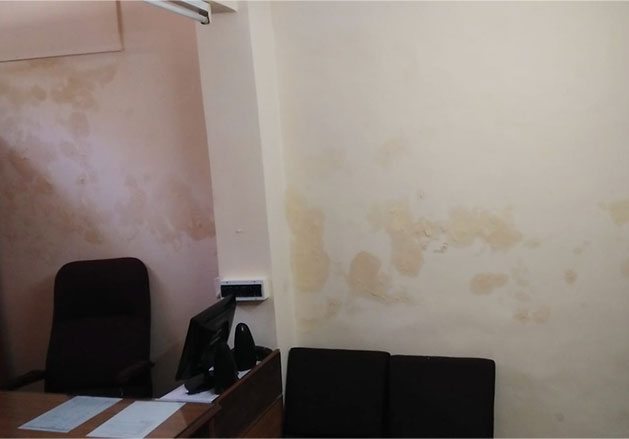 Basement wall Leakage